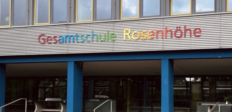 GRÜNE besuchen Gesamtschule Rosenhöhe